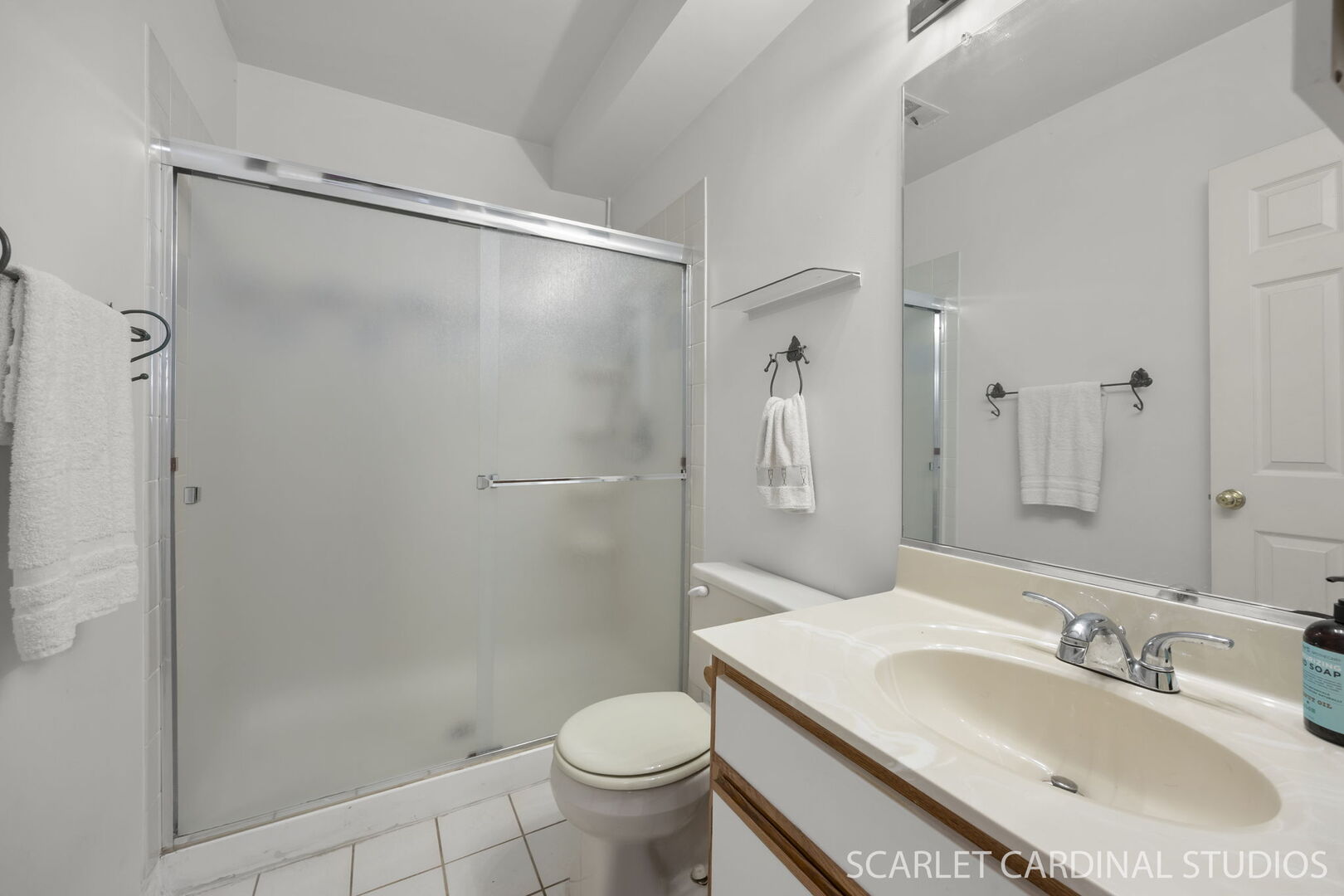 1004 Prairie View Court Naperville, IL 60563 - Photo 21 of 33 a bathroom with a sink toilet and shower