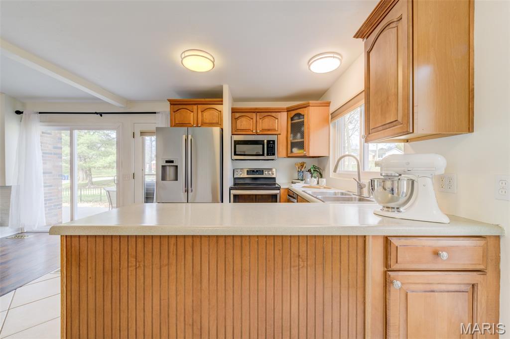 323 Chipley Circle Ballwin, MO 63011 - Photo 15 of 52