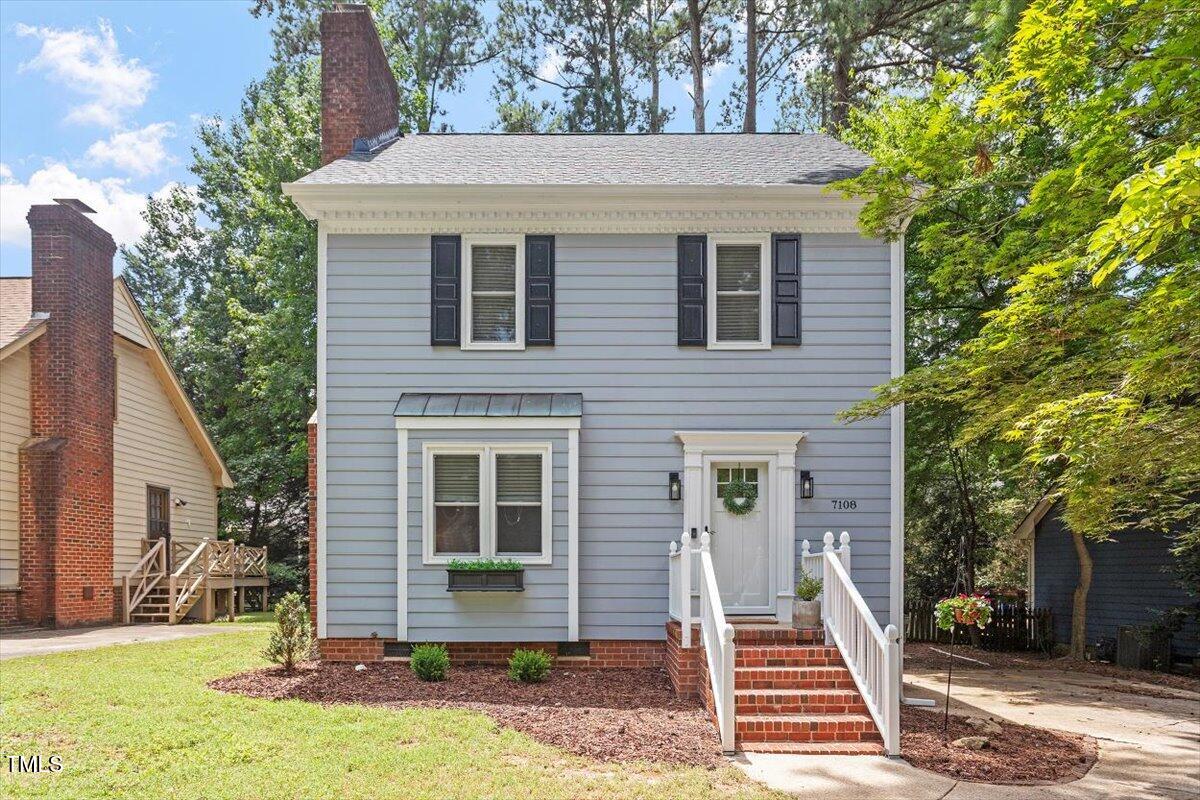 01-7108 Sandringham Dr [2355331]_01