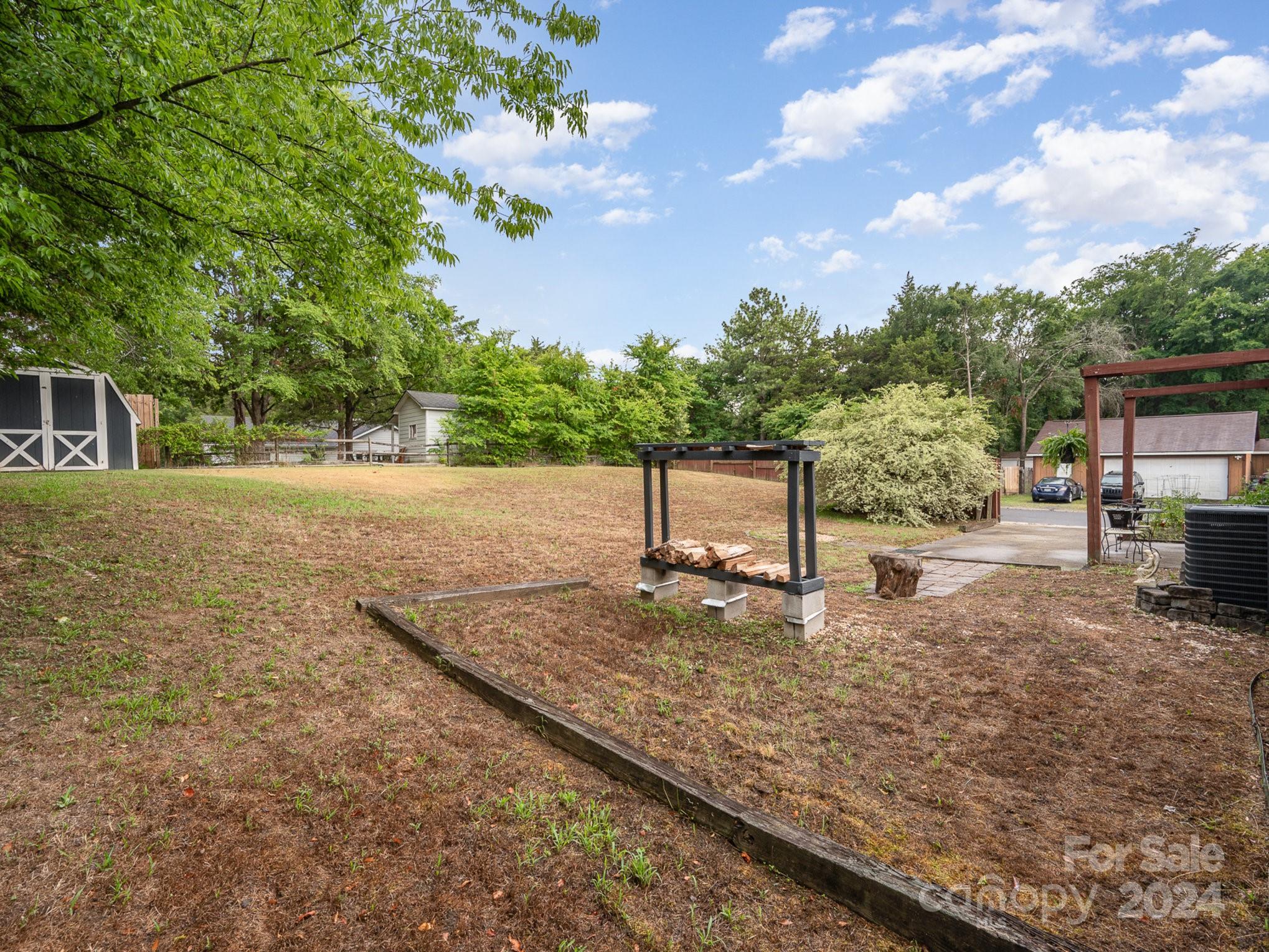 11625 Park Road Charlotte, NC 28226 - Photo 23 of 28 a view of a outdoor space