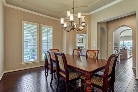 $895,000 | 82 East Crystal Canyon Circle, The Woodlands, TX 77389