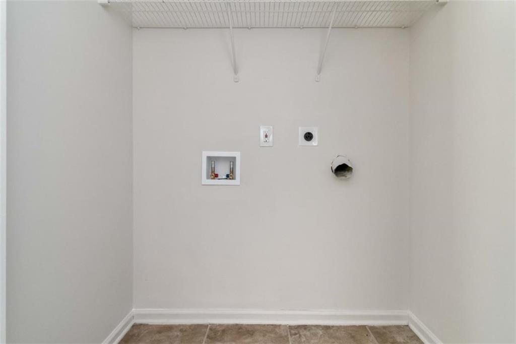 6265 Smoke Ridge Lane Cumming, GA 30041 - Photo 14 of 33 a view of a small space