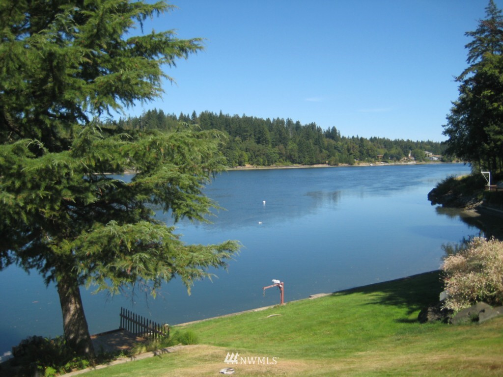 293 Southeast Bayview Road Shelton, WA 98584 - Photo 4 of 15 Gallery Image 4
