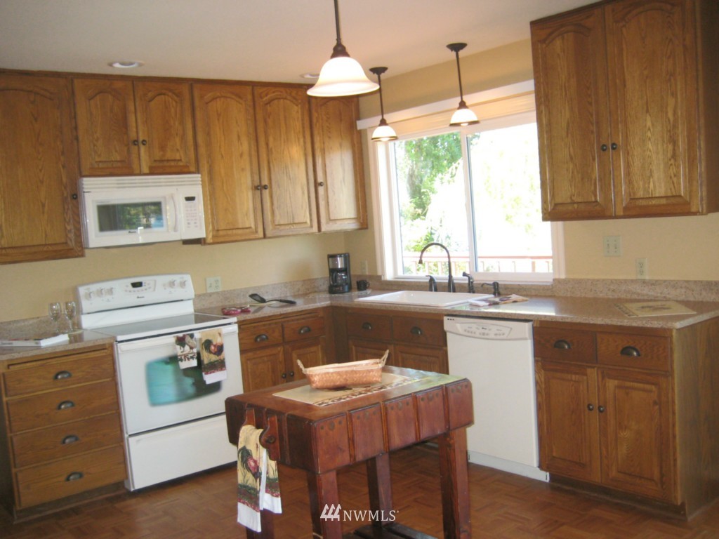 293 Southeast Bayview Road Shelton, WA 98584 - Photo 5 of 15 Gallery Image 5