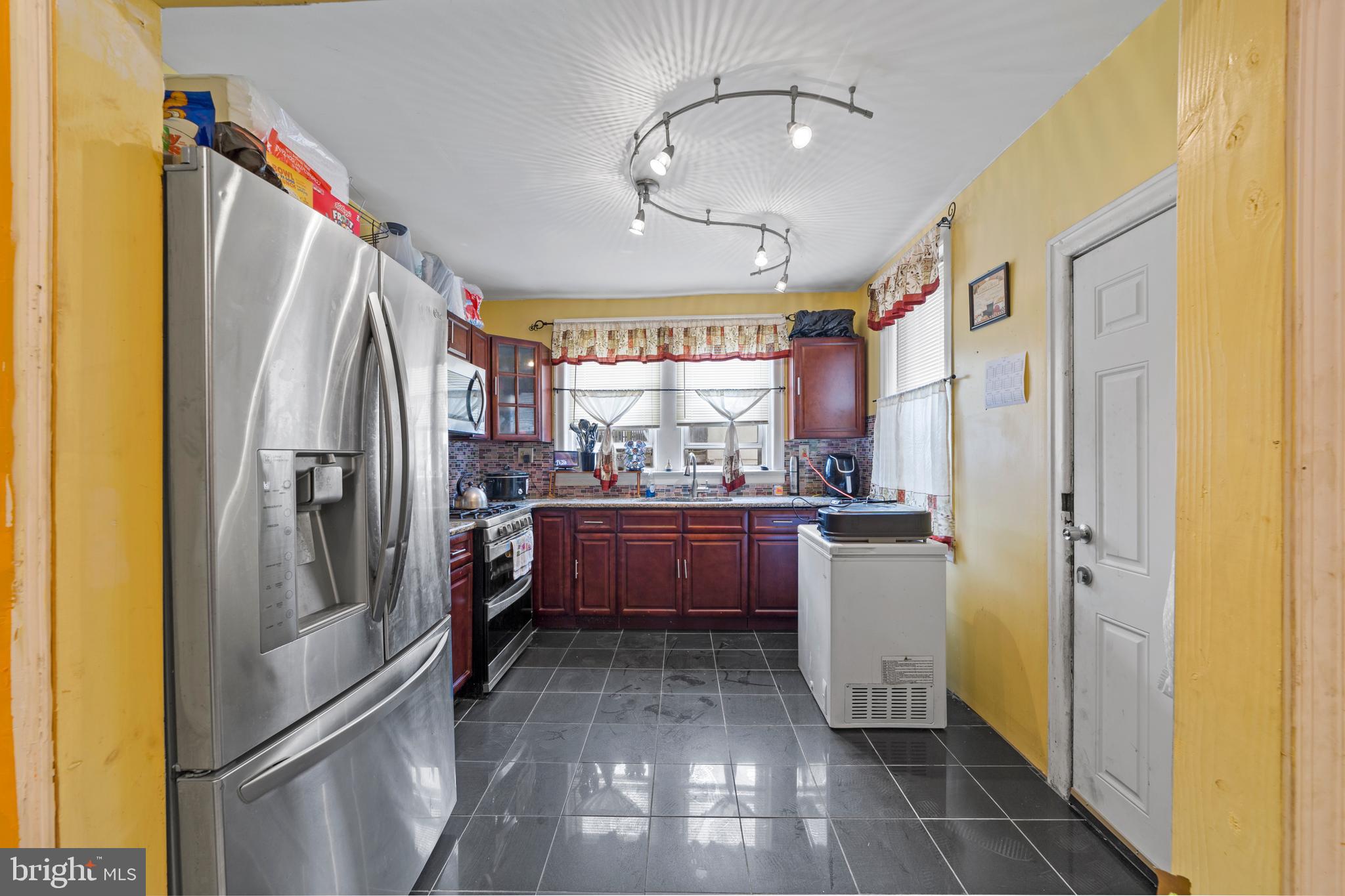 4723 Rorer Street Philadelphia, PA 19120 - Photo 11 of 24 Ultra Modern Kitchen