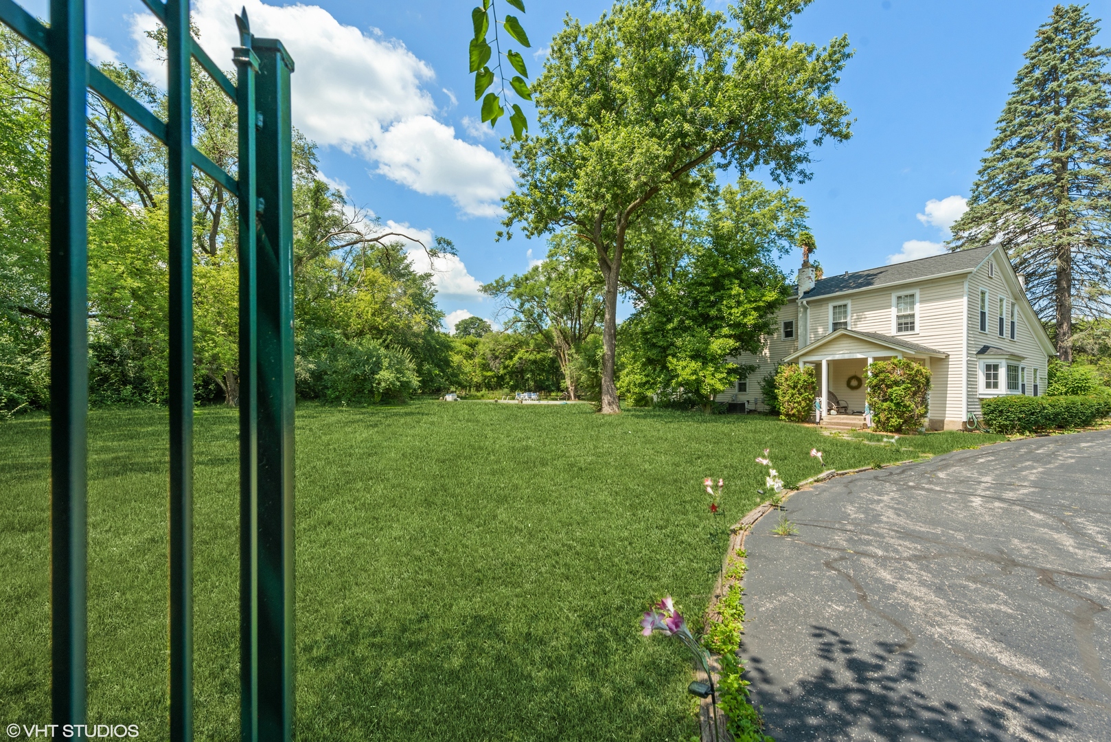 421 South Fleming Road Bull Valley, IL 60098 - Photo 10 of 26 Gallery Image 10
