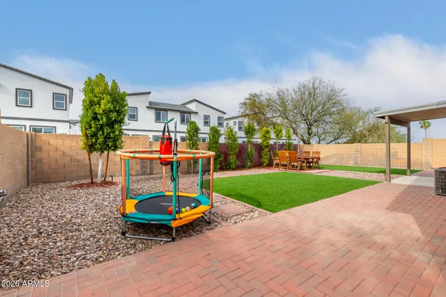 $394,900 | 8806 South 9th Street, Phoenix, AZ 85042