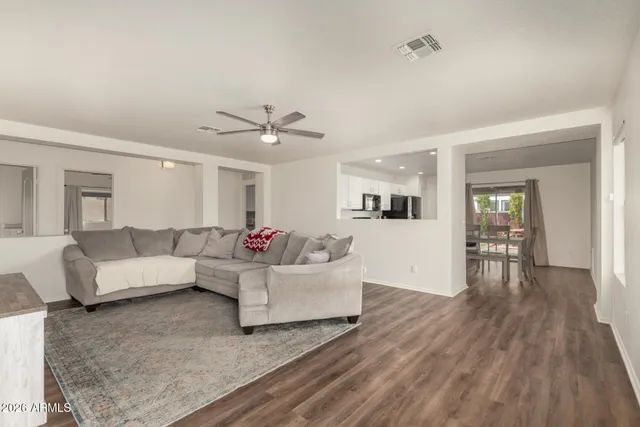 $394,900 | 8806 South 9th Street, Phoenix, AZ 85042