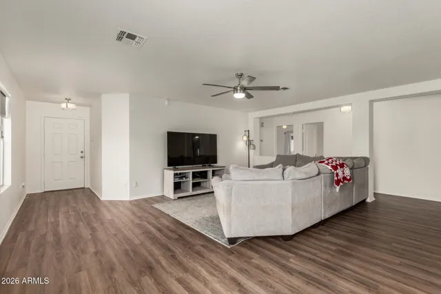 $394,900 | 8806 South 9th Street, Phoenix, AZ 85042