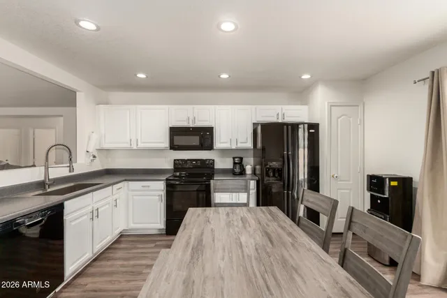 $394,900 | 8806 South 9th Street, Phoenix, AZ 85042