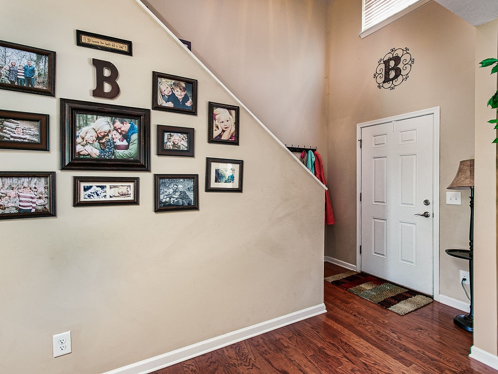 1912 Red Maple Road Kingsport, TN 37664 - Photo 5 of 36 Photo 5