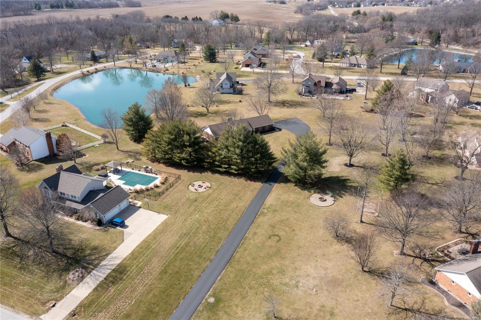 21 Country Lakes Lane Waterloo, IL 62298 - Photo 34 of 44