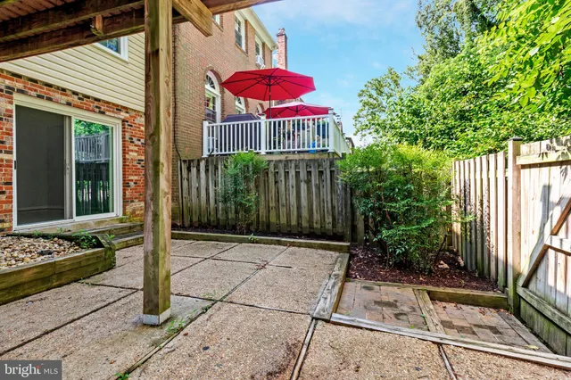 $3,150 | 8020 Sleepy View Lane, Springfield, VA 22153