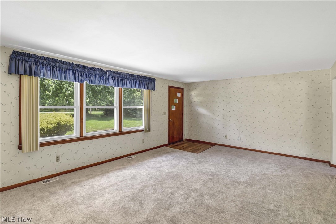 301 Crosse Road Amherst, OH 44001 - Photo 15 of 49