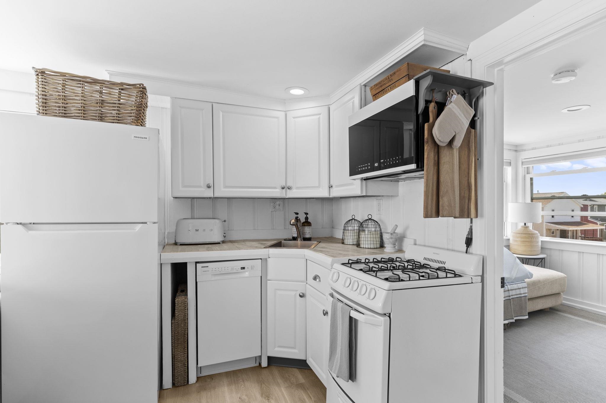 14 Atlantic Avenue, Unit 8 Hampton, NH 03842 - Photo 35 of 42