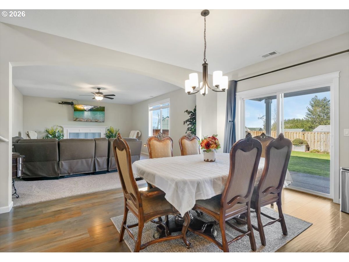 2105 Northeast Summit Drive Albany, OR 97321 - Photo 14 of 48