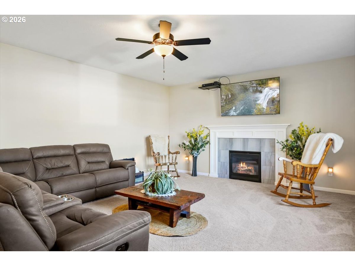 2105 Northeast Summit Drive Albany, OR 97321 - Photo 16 of 48