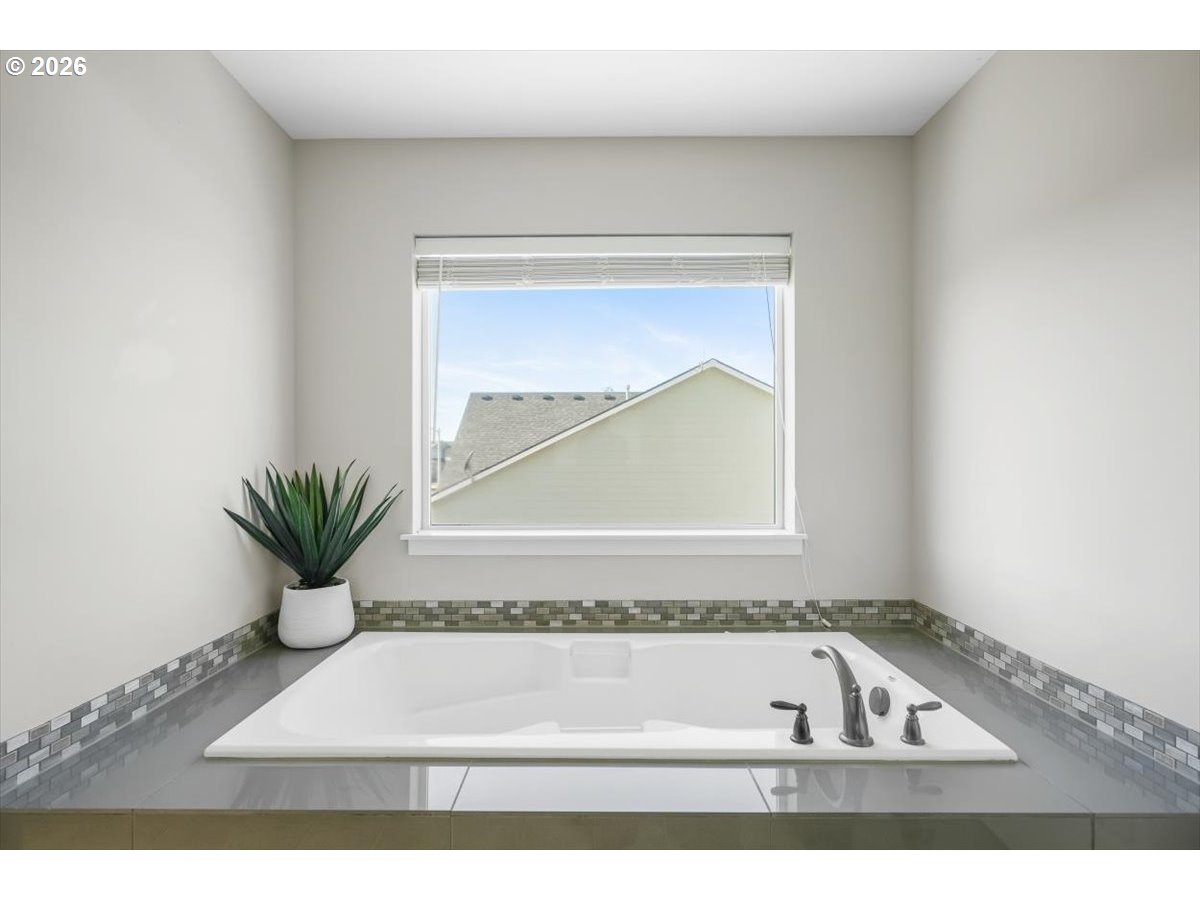 2105 Northeast Summit Drive Albany, OR 97321 - Photo 26 of 48