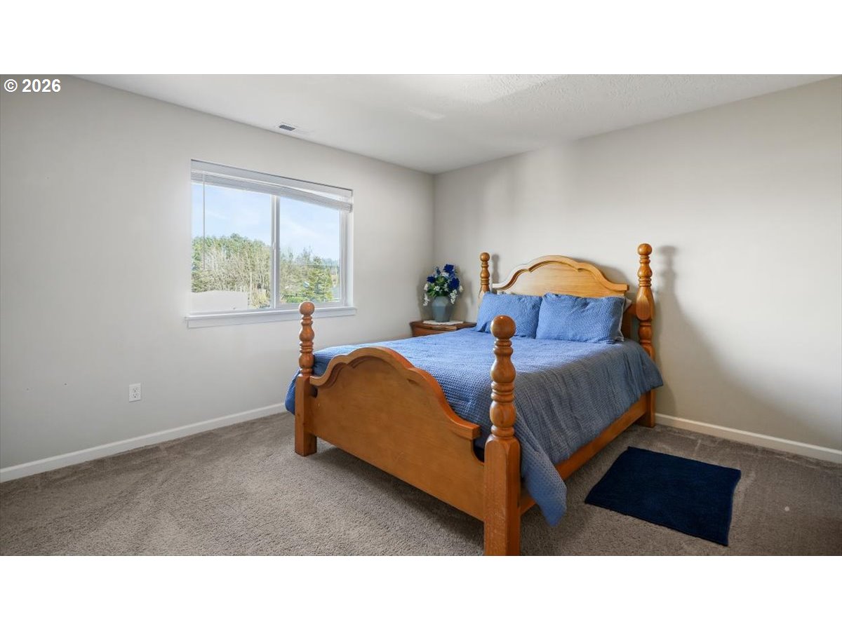 2105 Northeast Summit Drive Albany, OR 97321 - Photo 29 of 48