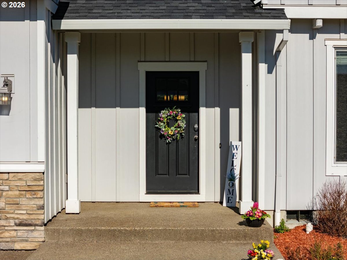 2105 Northeast Summit Drive Albany, OR 97321 - Photo 5 of 48