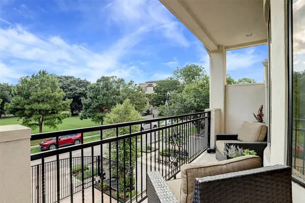$5,500 | 6310 Taggart Street, Unit B, Houston, TX 77007