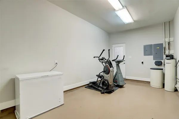 $5,500 | 6310 Taggart Street, Unit B, Houston, TX 77007