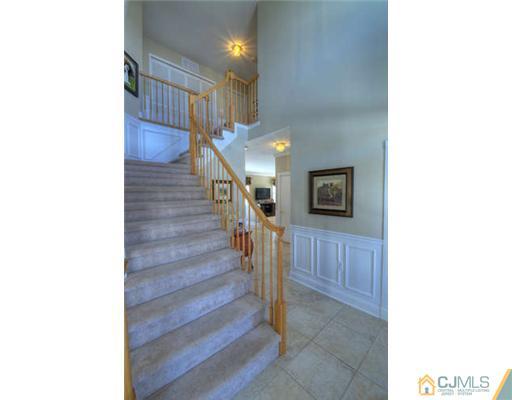 34 Carnation Road Monroe Township, NJ 08831 - Photo 2 of 22 Gallery Image 2