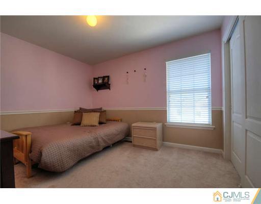 34 Carnation Road Monroe Township, NJ 08831 - Photo 16 of 22 Gallery Image 16