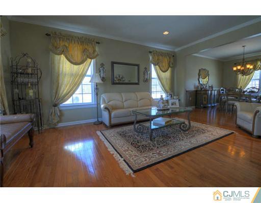 34 Carnation Road Monroe Township, NJ 08831 - Photo 4 of 22 Gallery Image 4