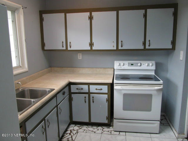 7634 May Apple Road Jacksonville, FL 32211 - Photo 4 of 7 Kitchen View