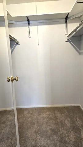 $125,000 | 2929 Sunnyside Drive, Unit B326, Rockford, IL 61114