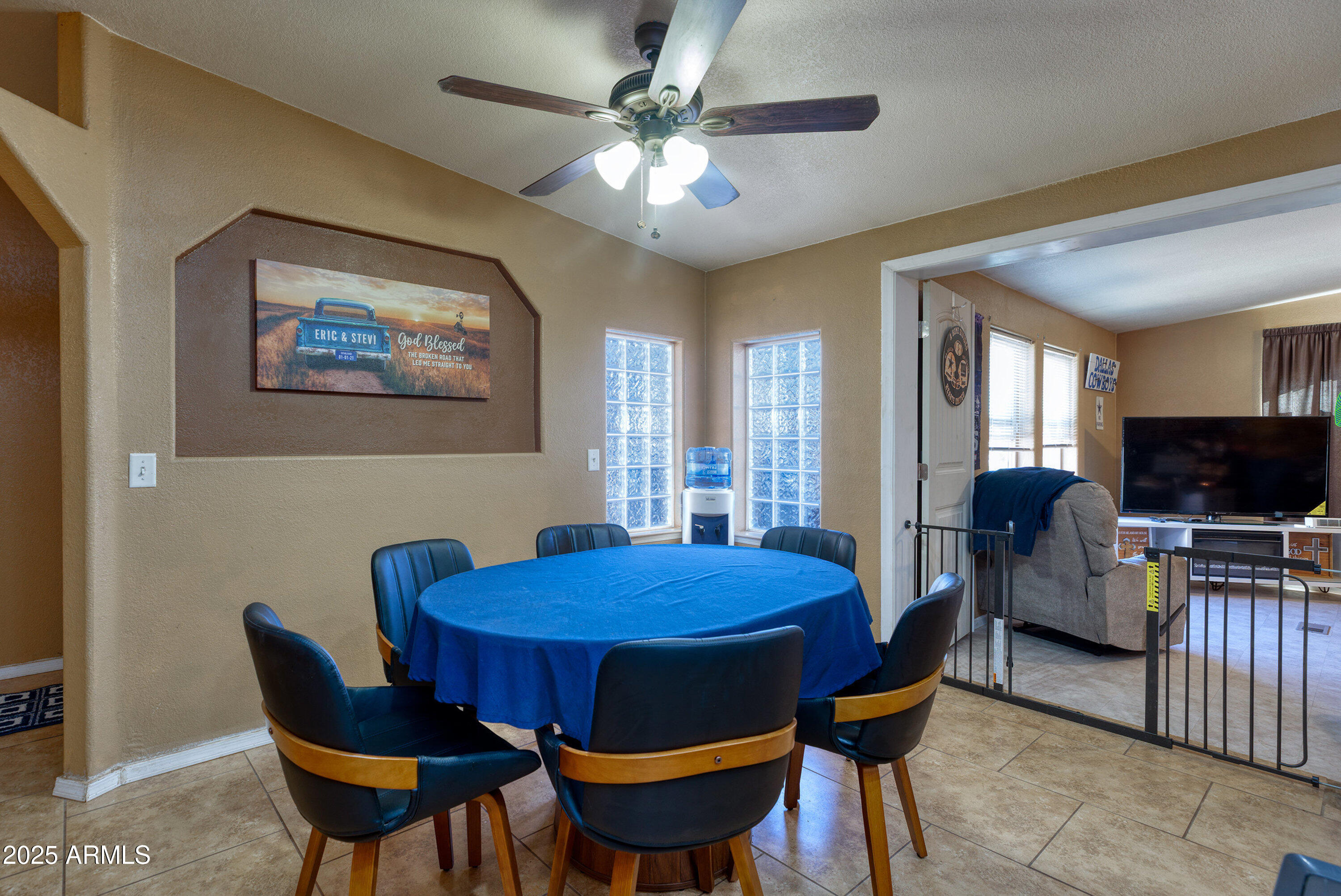 1008 West Rim View Road Payson, AZ 85541 - Photo 8 of 25 a view of a dining room with furniture