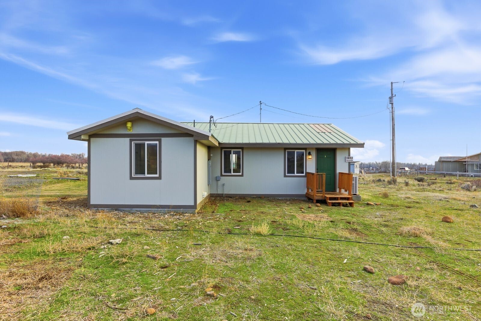 1083 Frontier Road Ellensburg, WA 98926 - Photo 3 of 34