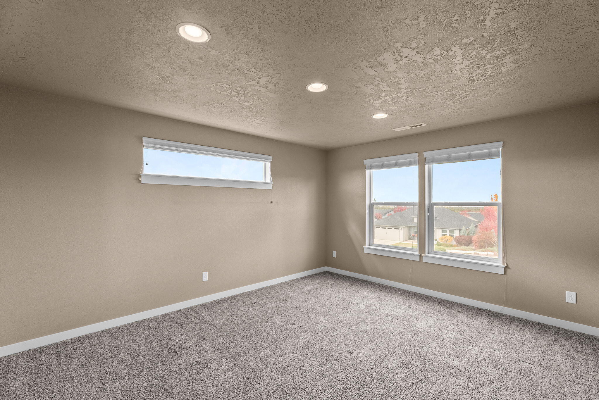 4664 Southwest Volcano View Way Redmond, OR 97756 - Photo 20 of 36 39-web-or-mls-DSC09324