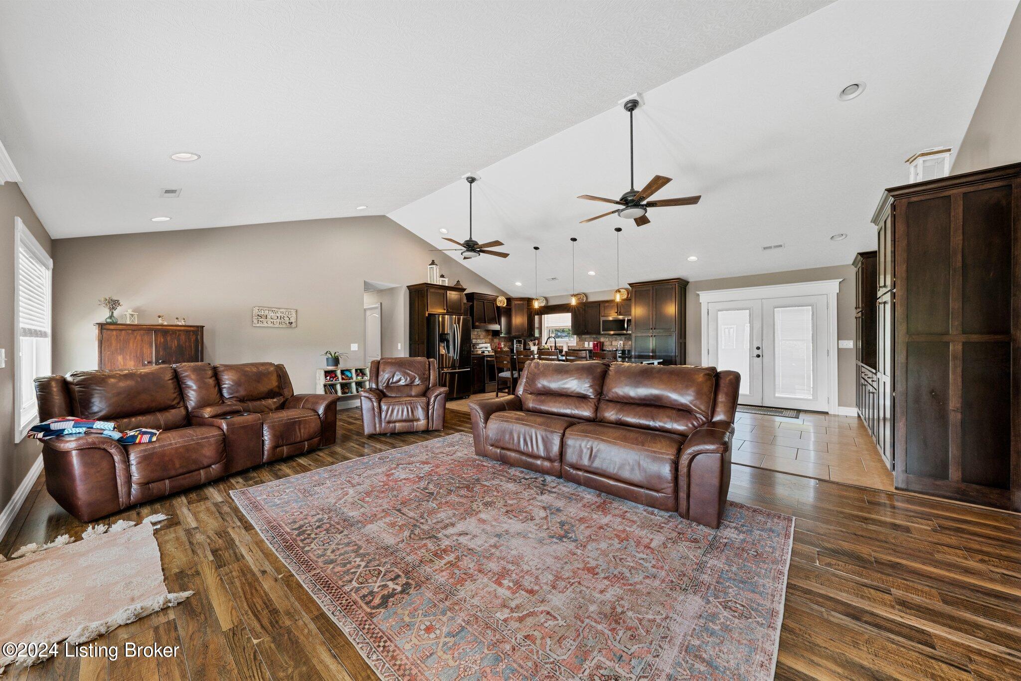 702 Frontage Road Leitchfield, KY 42754 - Photo 9 of 35 28-web-or-mls-DSC09651
