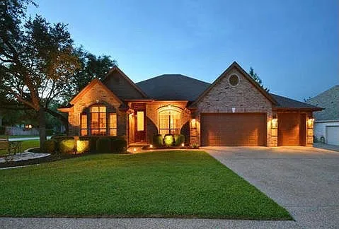 $3,195 | 102 Champions Court, Georgetown, TX 78628