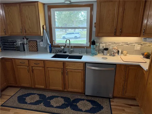 $299,000 | 402 4th Street, Stewartsville, MO 64490