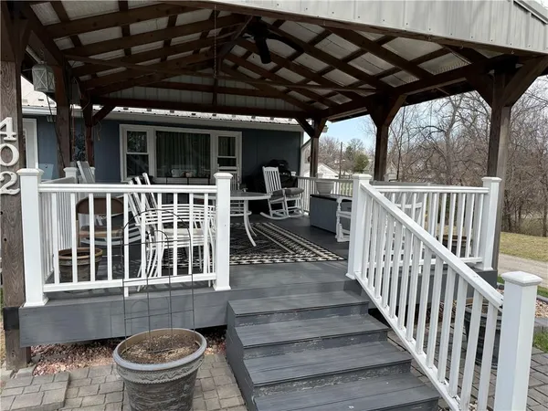 $299,000 | 402 4th Street, Stewartsville, MO 64490