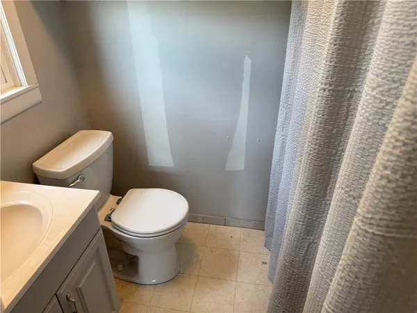 $299,000 | 402 4th Street, Stewartsville, MO 64490
