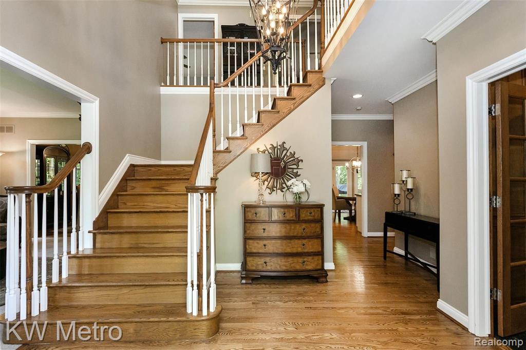 1611 Wakefield Court Rochester Hills, MI 48306 - Photo 4 of 59