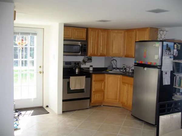 $1,050 | 1823 Broadway Street, Unit REAR, New Orleans, LA 70118