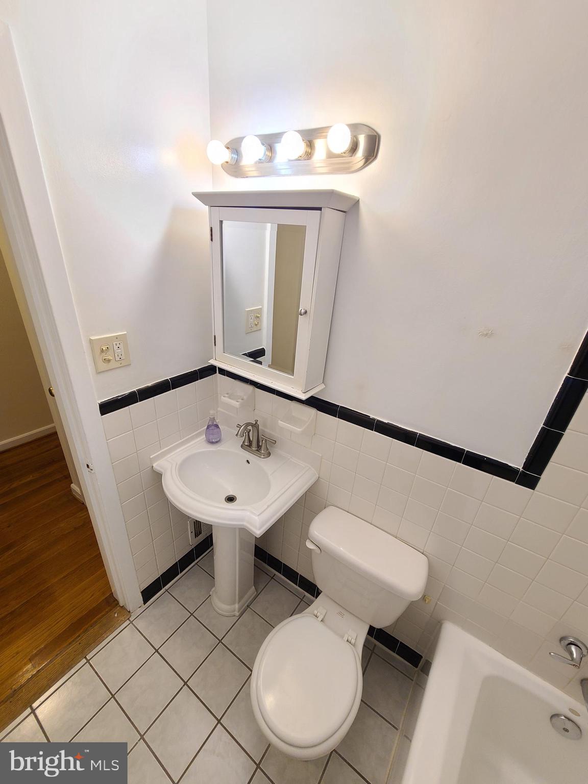 3605 Randolph Road Silver Spring, MD 20902 - Photo 15 of 36 Main Level Bathroom