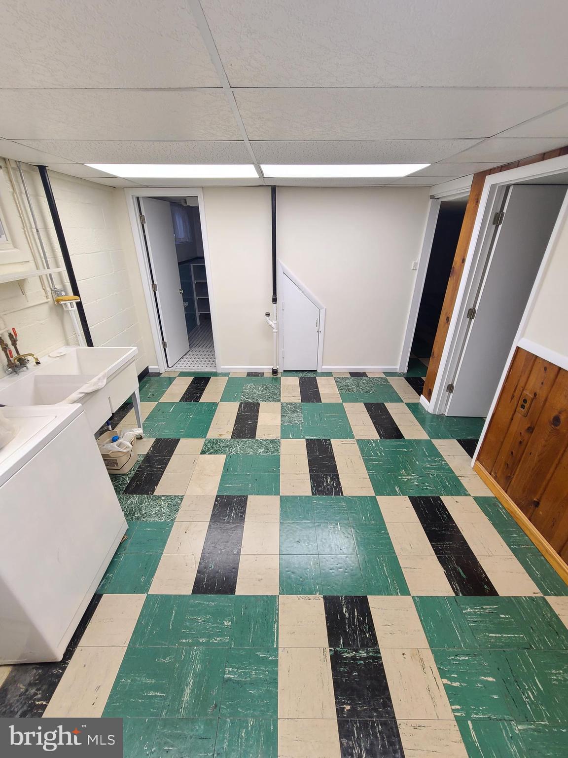 3605 Randolph Road Silver Spring, MD 20902 - Photo 24 of 36 Laundry Room