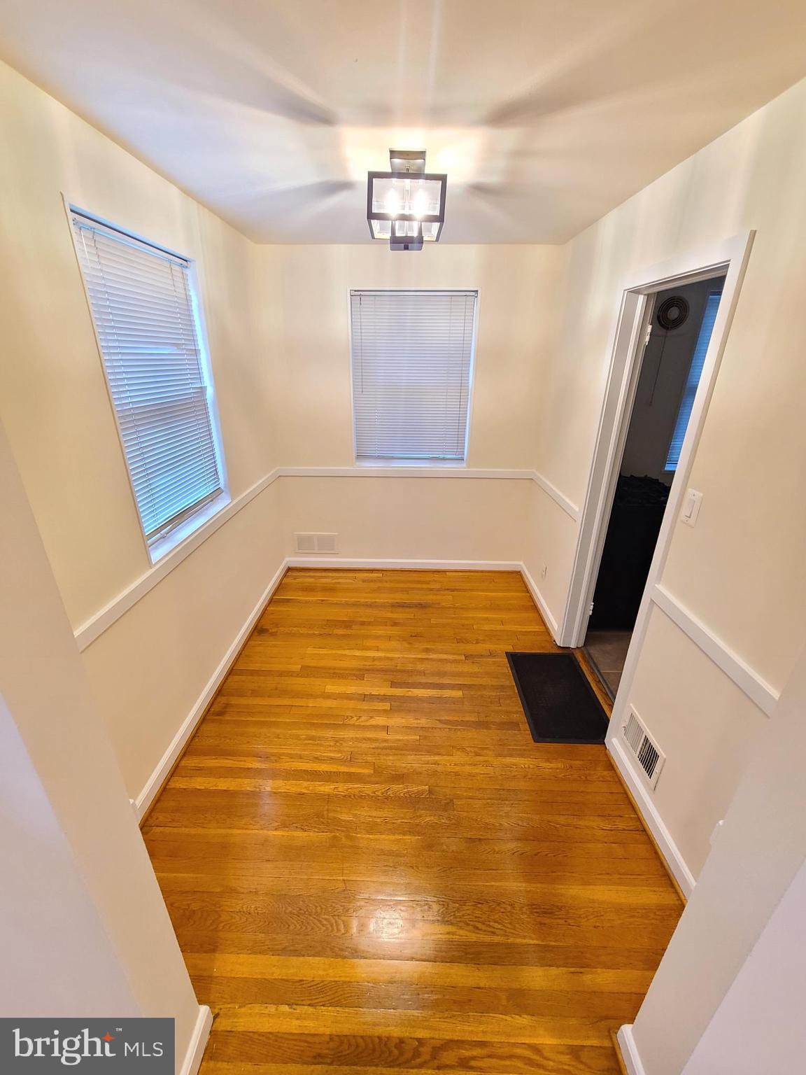 3605 Randolph Road Silver Spring, MD 20902 - Photo 6 of 36 Dining Room