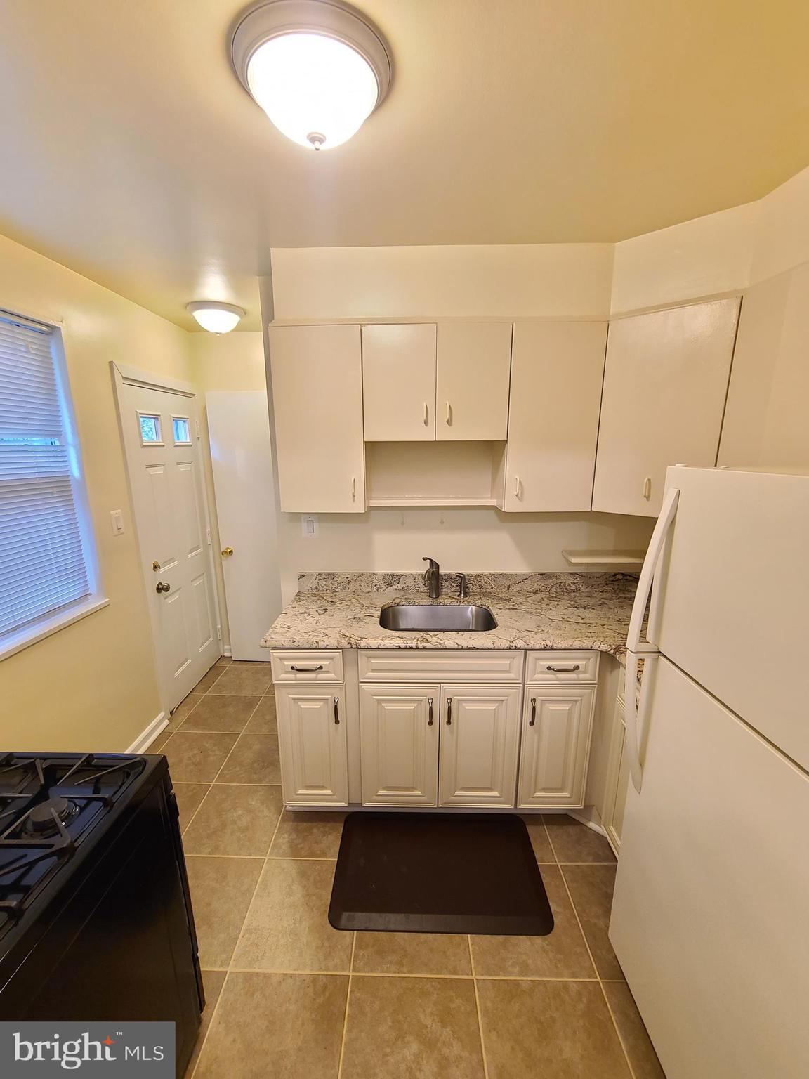 3605 Randolph Road Silver Spring, MD 20902 - Photo 7 of 36 Kitchen