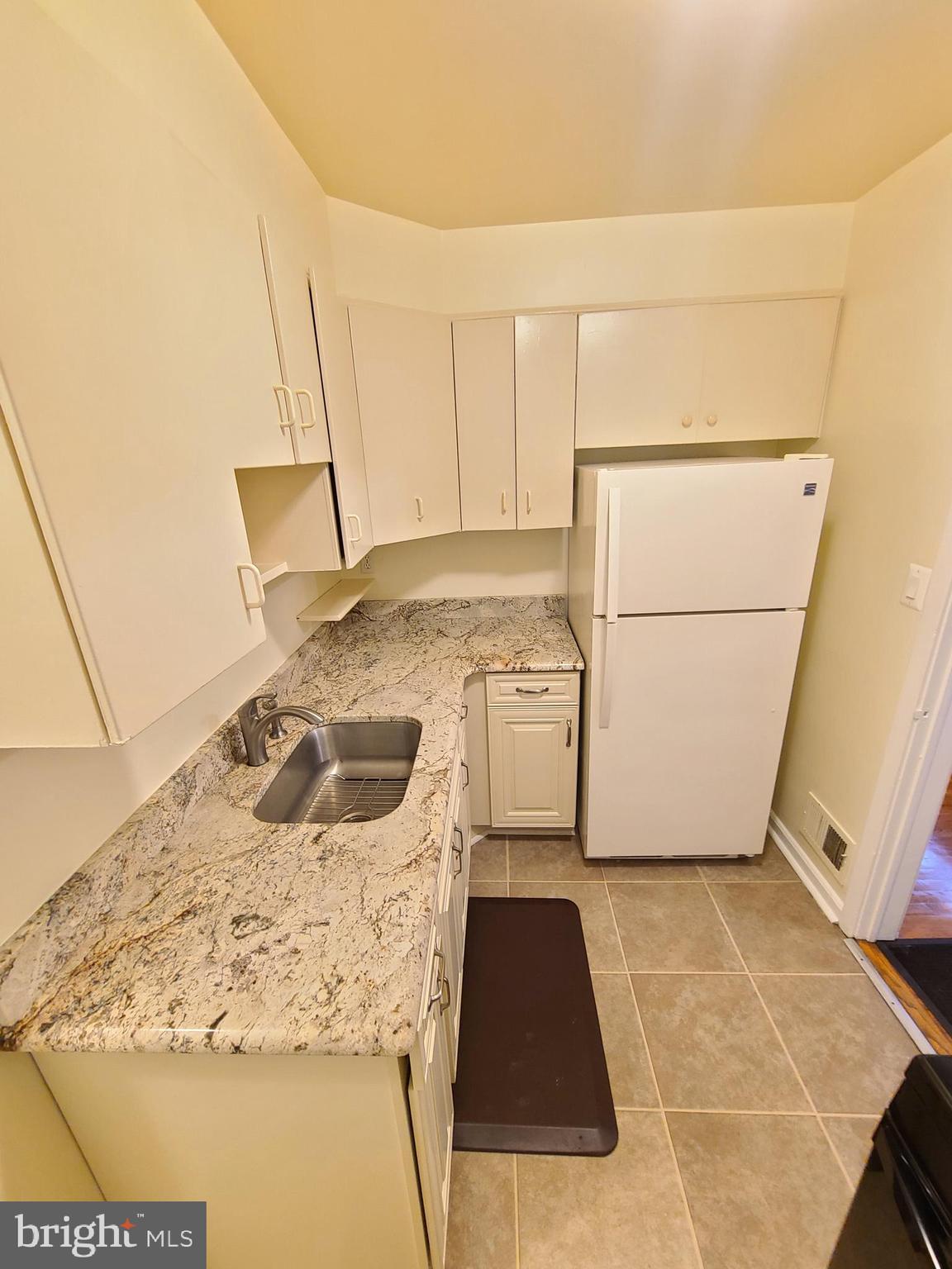 3605 Randolph Road Silver Spring, MD 20902 - Photo 9 of 36 Kitchen