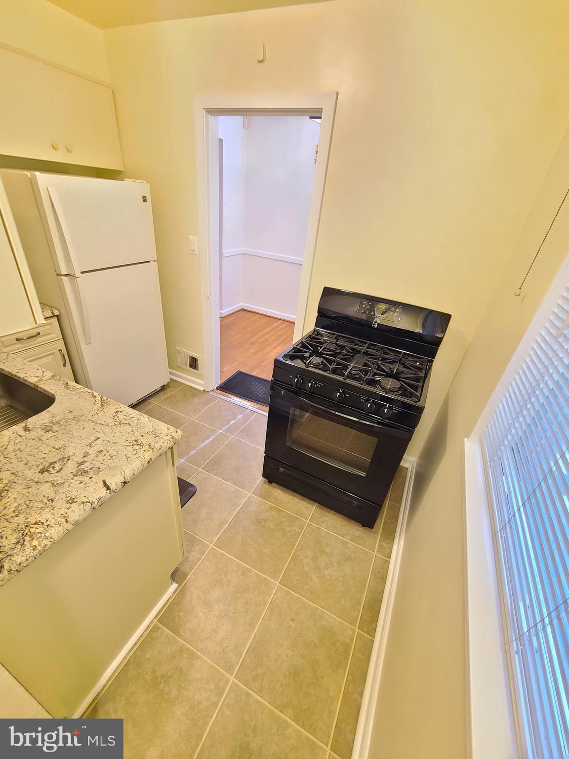 3605 Randolph Road Silver Spring, MD 20902 - Photo 10 of 36 Kitchen