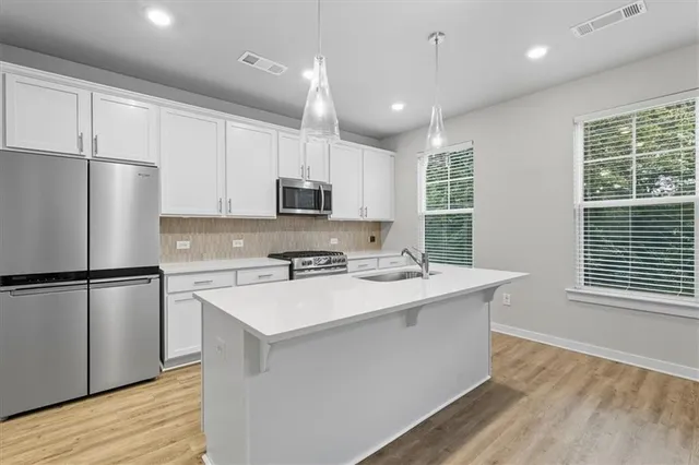 $3,000 | 2030 Main Street Northwest, Unit 404, Atlanta, GA 30318