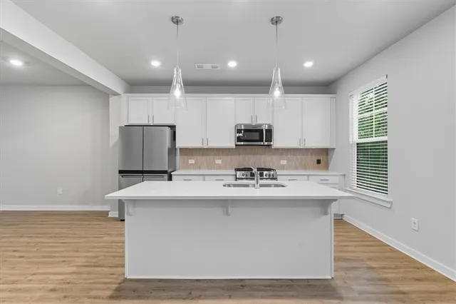 $3,000 | 2030 Main Street Northwest, Unit 404, Atlanta, GA 30318