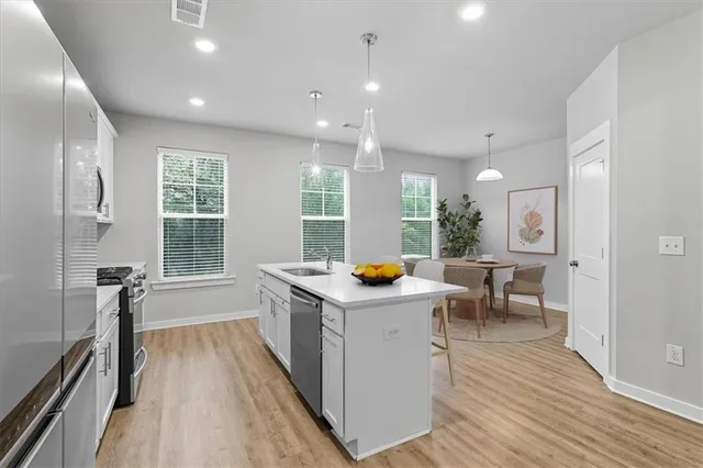 $3,000 | 2030 Main Street Northwest, Unit 404, Atlanta, GA 30318